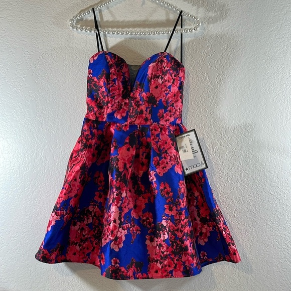 B.DARLIN Floral Print Blue Strapless Fit & Flare Dress Size 3/4 NEW - Picture 3 of 11